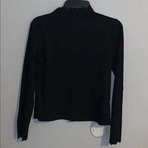 Scalloped Longsleeve Top